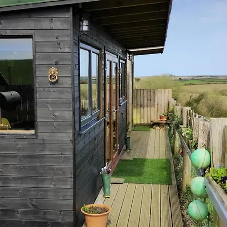The Bolt Hole * Saint Merryn